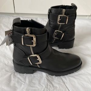 ZARA Leather Ankle Boots Color-Black Size USA 9/EU 40 NWT